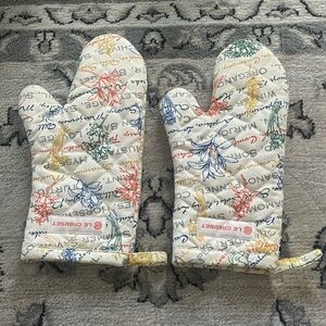 Le Creuset Multicolor Oven Mitts